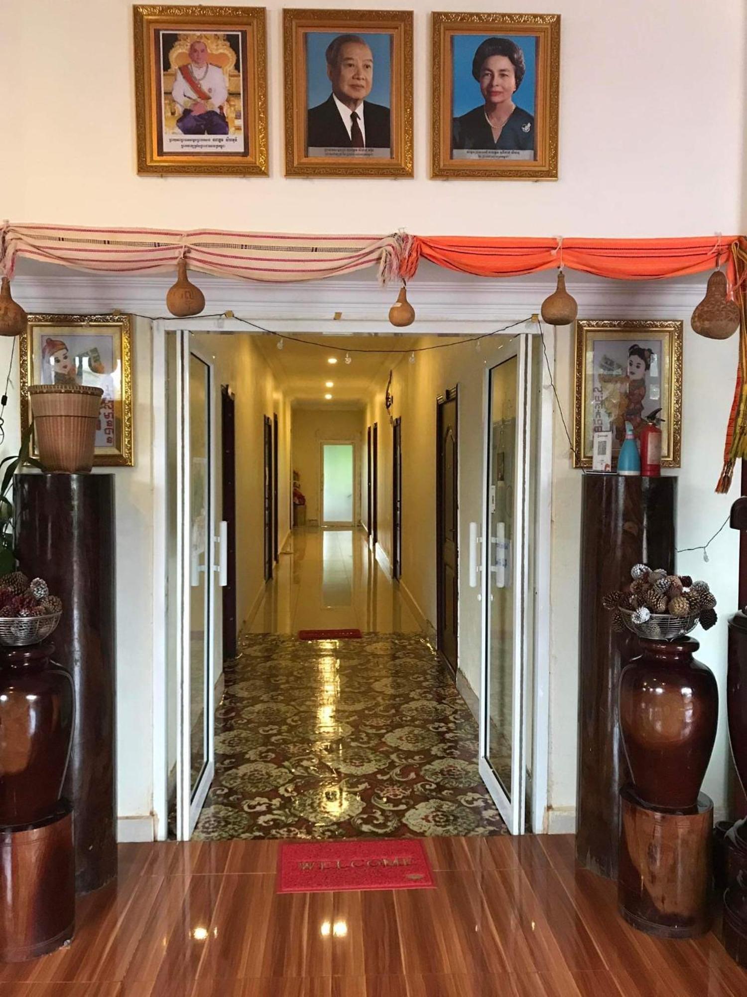 Manel Guesthouse And Restaurant Sen Monorom Exterior photo