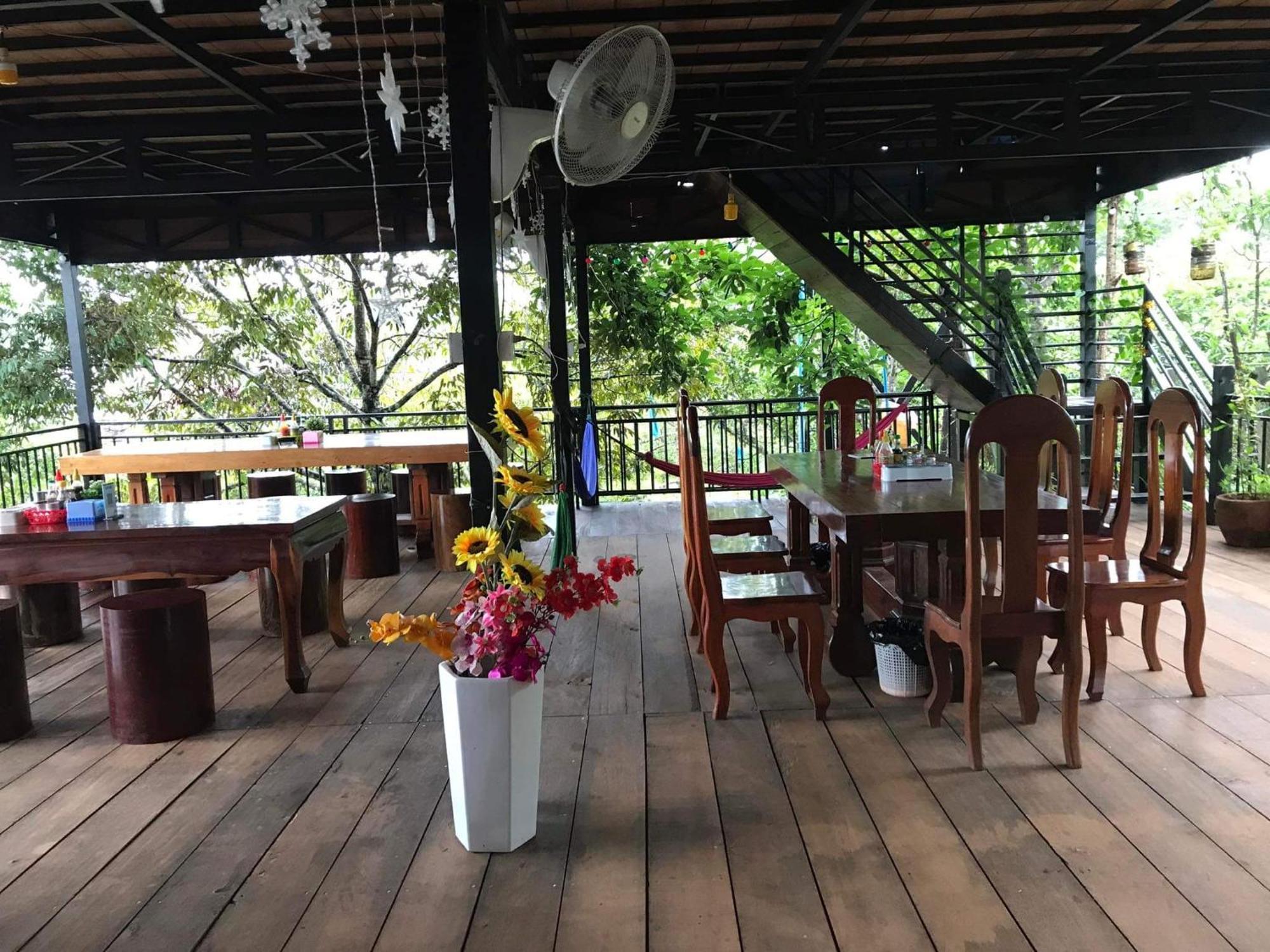 Manel Guesthouse And Restaurant Sen Monorom Exterior photo