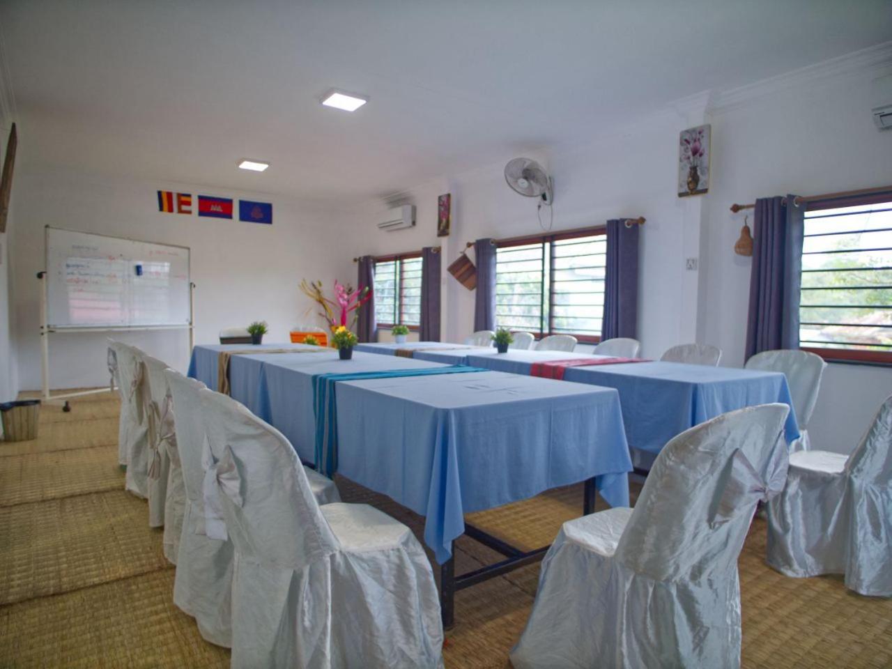 Manel Guesthouse And Restaurant Sen Monorom Exterior photo
